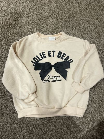 Zara Cream crewneck sweatshirt 5T/5