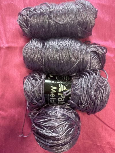 Patrons metallic yarn- metallic purple Set of 4