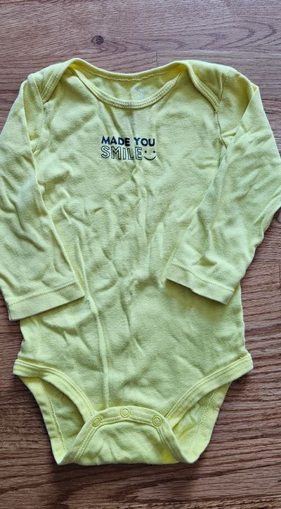 Carter's Like new boys 18M yellow bodysuit feature "Made you smile" texts 18 Months