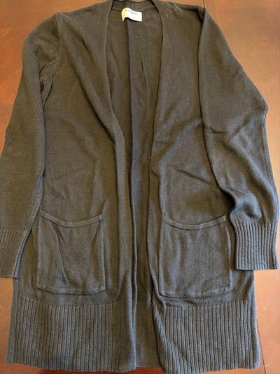 Old Navy black long cardigan with pockets  Women's - M