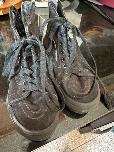 Vans high tops High tops zippers in back to get on 12-1/2 (Lil' Kid)