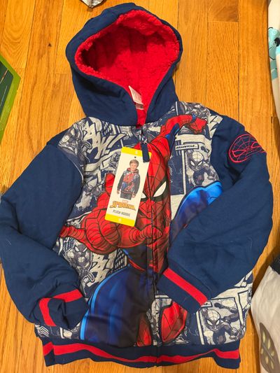 Spider man New- spider man fuzzy lines hoodie 5T/5