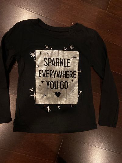 Place XS size 4 long sleeve black shirt 4T