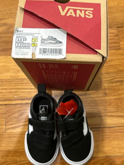 Brand new vans never worn with box  4 (Infant Shoe)