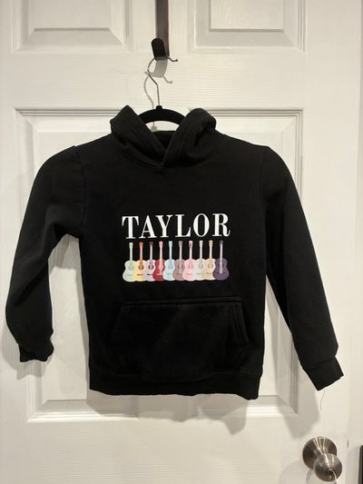 Taylor Swift guitar hoodie fleece inside size 4/5 4T