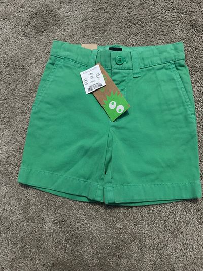 Crewcuts NEW: Green shorts 2T