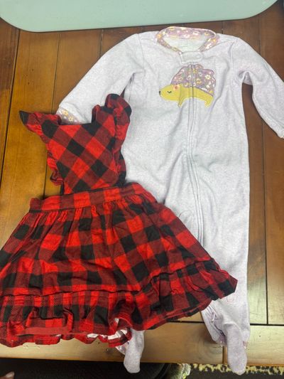 9 Month girl clothing lot Carters 9 month pajamas 9 Month girl clothing lot Carters 9 month pajamas and dress 9 Months