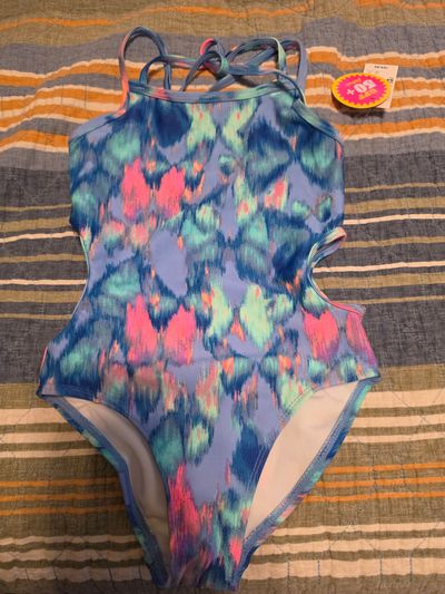 Childrens Place Size 5/6 NEW WITH TAGS Multicolor One Piece Swimsuit with side cutouts 6T/6