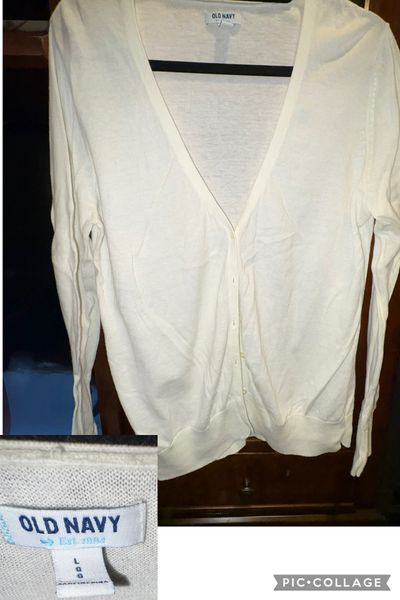 ON WHT CARDIGAN  Women's - L