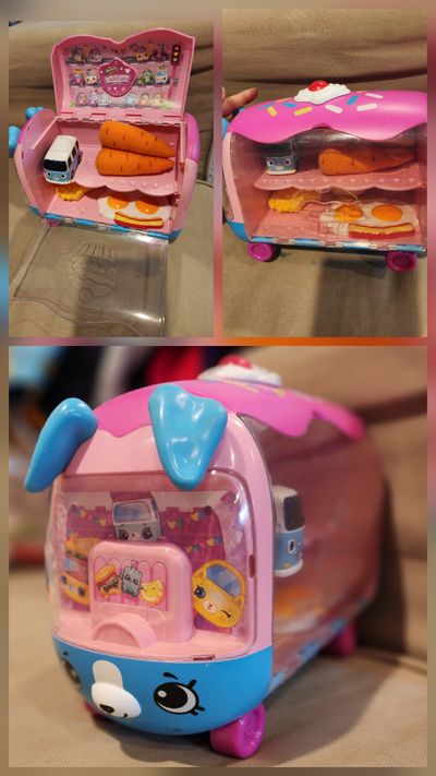 Shopkins Cutie Cars Play 'n' Display Cupcake Van Shopkins Cutie Cars Play 'n' Display Cupcake Van playset.