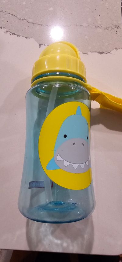 Skip Hop Excellent condition toddler water bottle Zoo straw shark