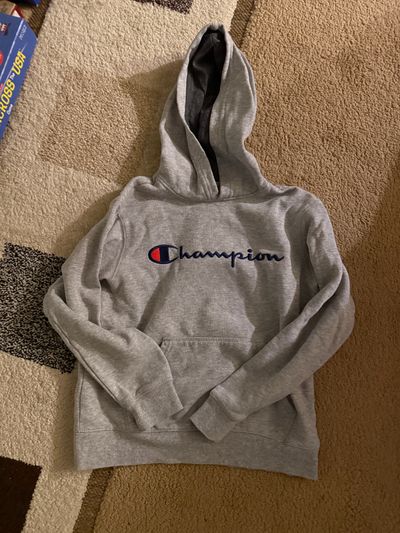 Champion Light gray boys long sleeve champion hoodie 7-8