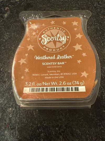 Brand new scentsy weathered leather wax Eight different squares