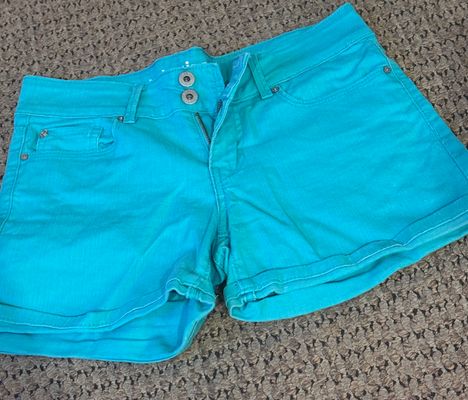 Levi's denizen denim shorts  Women's 4