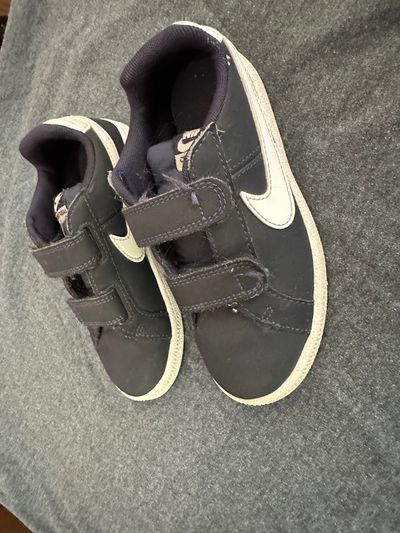 Nike  12 (Lil' Kid)