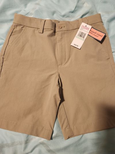 Vineyard vine Brand new with tag 7-8