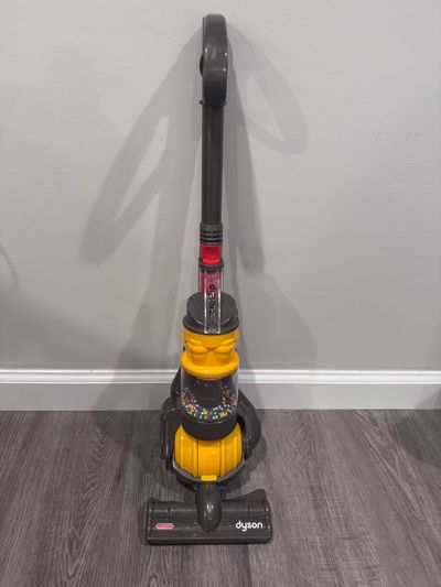 Play vacuum Play vacuum- excellent condition