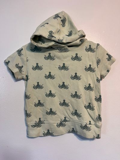 Kate Quinn Light Green Short Sleeve Hoodie w Octopus Pattern 3T