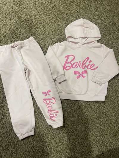 H&M Barbie sweatshirt and sweatpants 5T/5