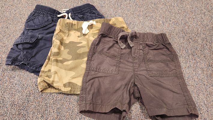 Various 3 x Summer cargo shorts 18 Months
