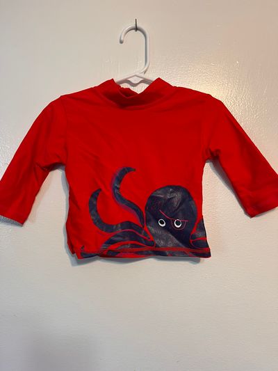 Lizens Red Rash Guard w Octopus 9-12 Months