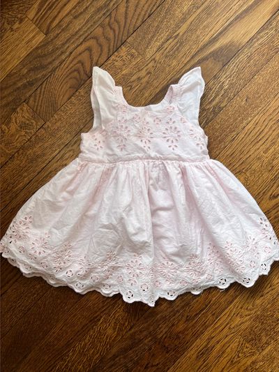Gap pink dress  12-18 Months