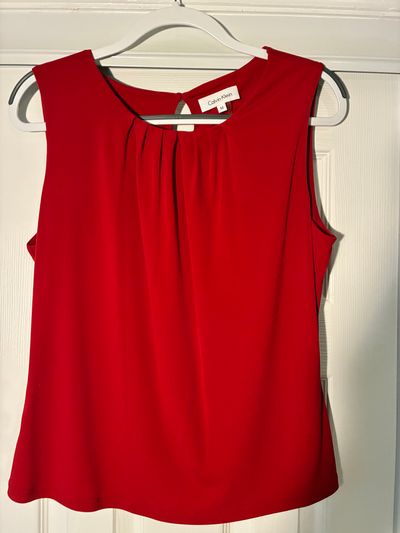 Calvin Klein Size 8, red, Pleated Crew Neck Cami Top Women's - M
