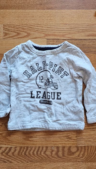Carter's Like New double layers graphic shirt keep your little one warm 24 Months