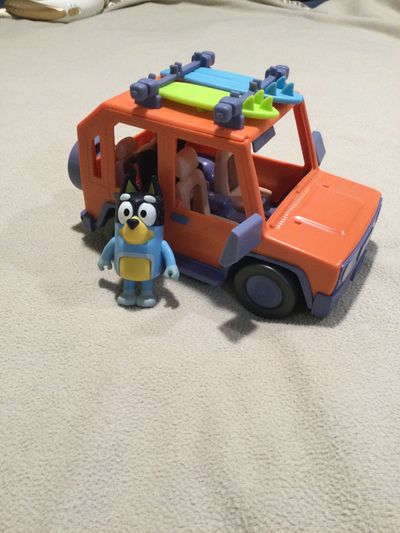 Bluey Healer 4WD vehicle with Bandit