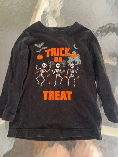 Carter's black long sleeve trick or treat shirt 18 Months