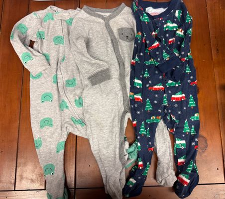 Blue are 6-9 and both greys are 9 months Carters Blue are 6-9 and both greys are 9 months Carters 6-9 Months