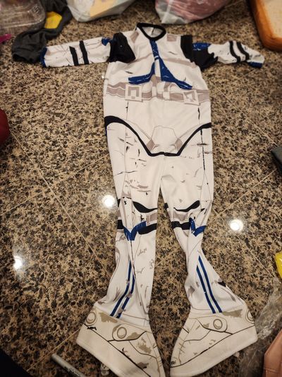 Rubie's Star Wars Clone Trooper costume for kids. Rubie's Star Wars Clone Trooper costume for kids. 5T/5