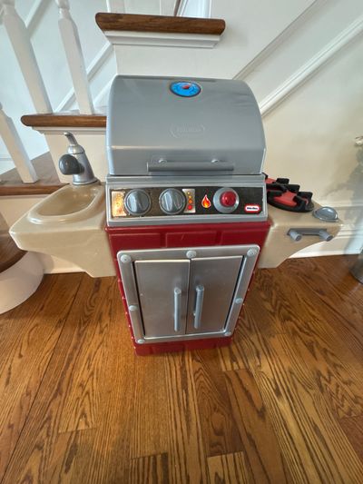 Little tikes Bbq grill pretend play no grill utensils