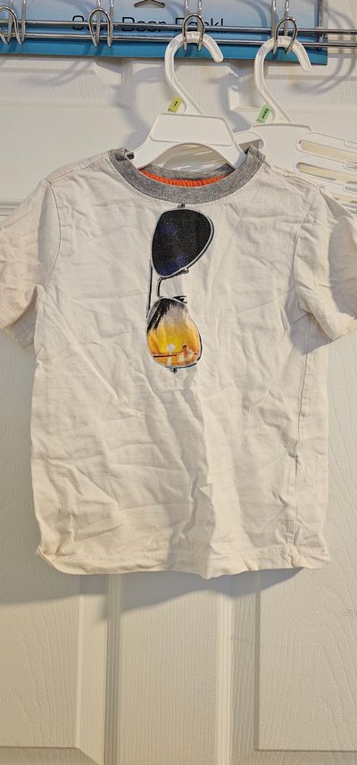 Gymboree Excellent condition Boys graphic shirt 3T