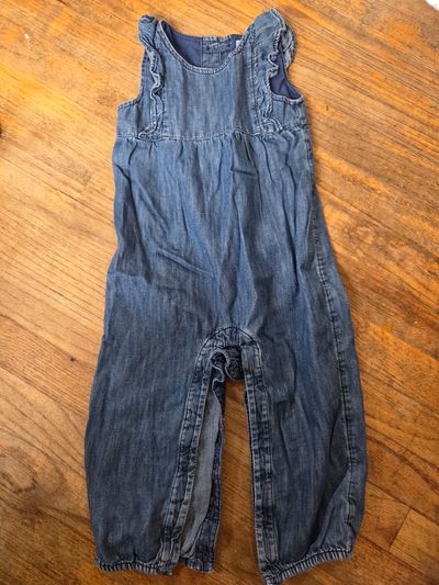 Baby Gap romper  18-24 Months