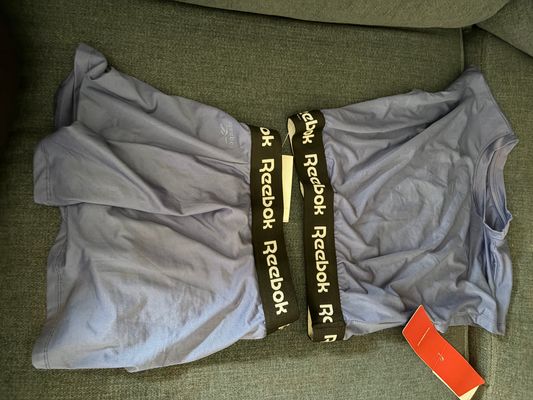 New with tags size 6 rebook active wear set