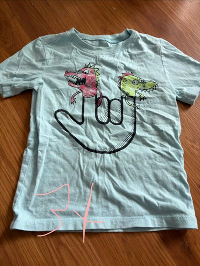 Oshkosh T shirt 3T
