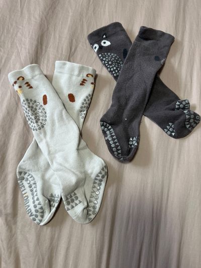 Unknown New 2x socks for a crawling baby