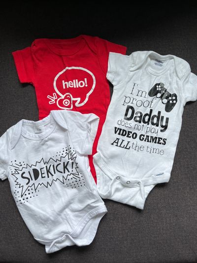 Set of 3 onesies 3m  3-6 Months