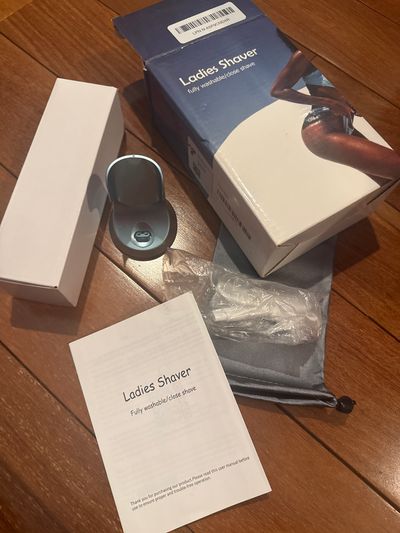 Brand new ladies shaver fully washable close shave