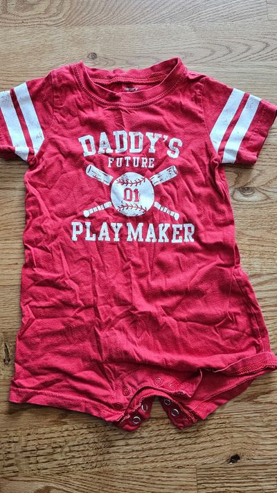 Carter's Like new 18M bodysuit feature adorable words and fun graphics 18 Months