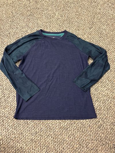 Old navy Boys active long sleeve w came sleeves 7-8