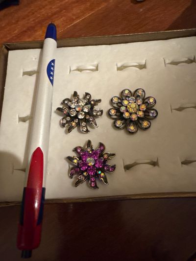 Brand new oversized three rings with stones