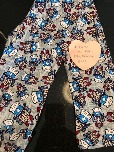 NEW Lularoe NEW LLR kids leggings L/XL fits sizes 8-12. 7-8
