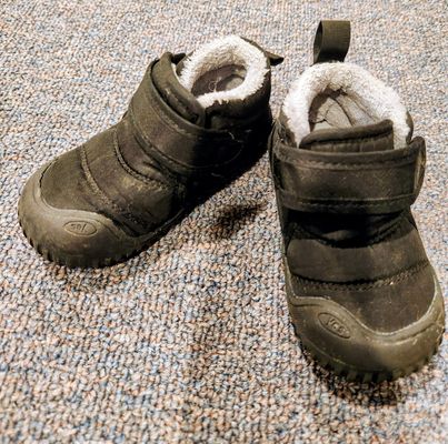 SCA Snow booties, size is EU 23 but fits like 6 6 (Toddler)