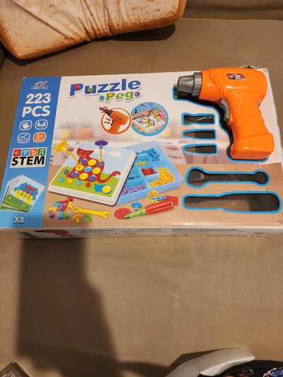 Haifeng Creative Mosaic Drill Set for kids. building 2D and 3D models. STEM learning