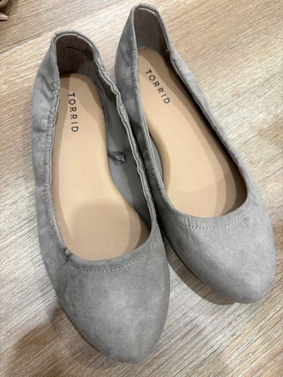 Torrid Flats size 9 .5 wide 9-1/2 (Adult)