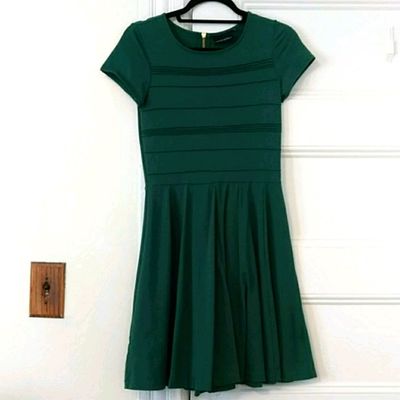 Cynthia Rowley dark green dress like New Thick fabric. 85% nylon, 15% spandex  SFPF home Women's - XS