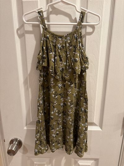 Art Class Size 4/5 sleeveless green floral flowy dress 4T