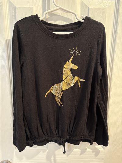 Cat & Jack Long sleeve black top with gold unicorn 6T/6